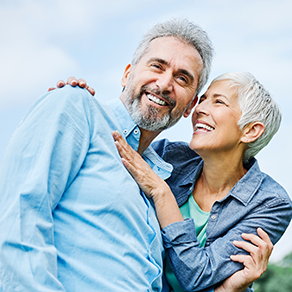 An elder couple enjoying the outdoors